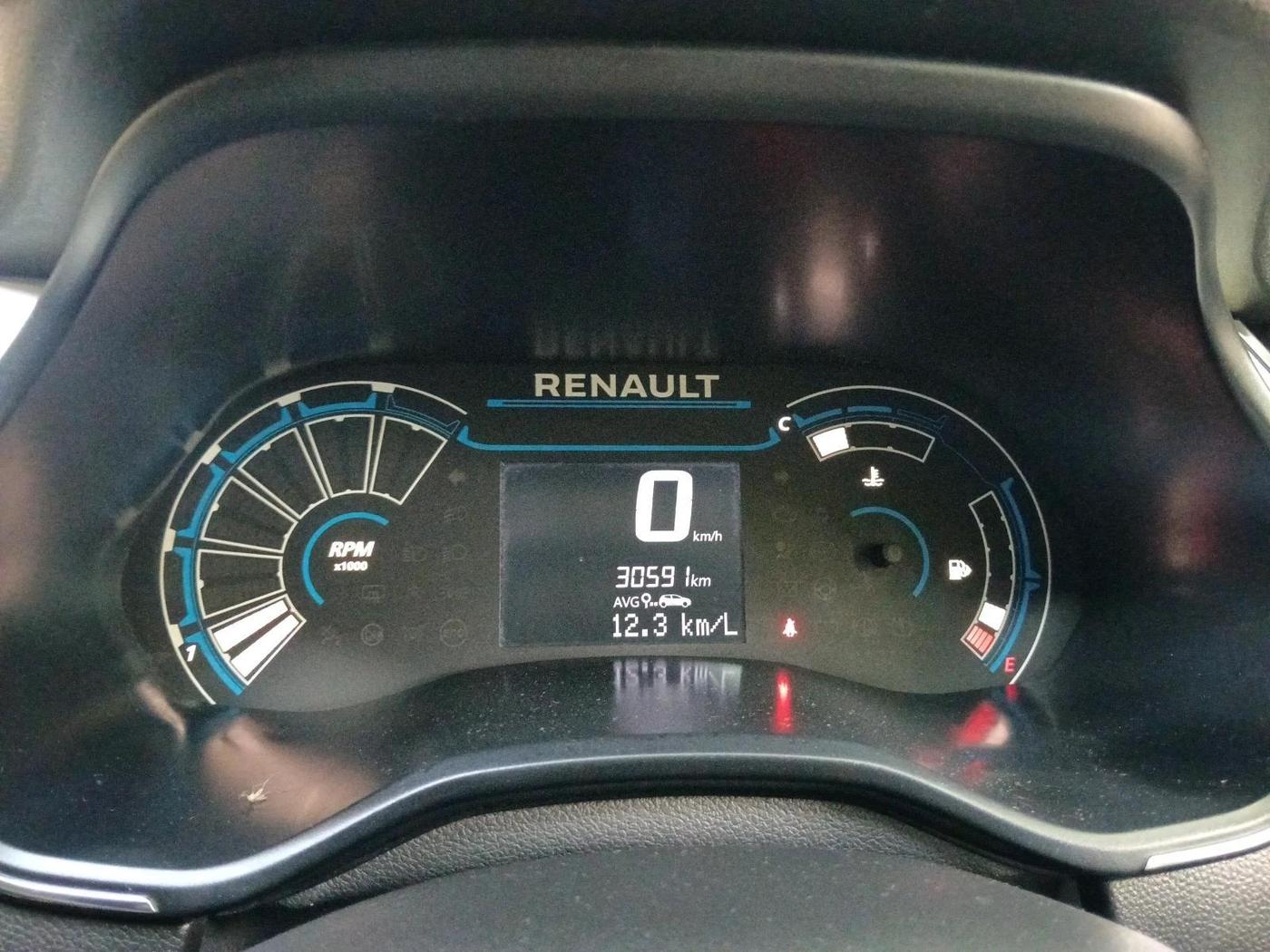 2020 Renault TRIBER RXZ, Petrol, Manual, 30,591 km, interior