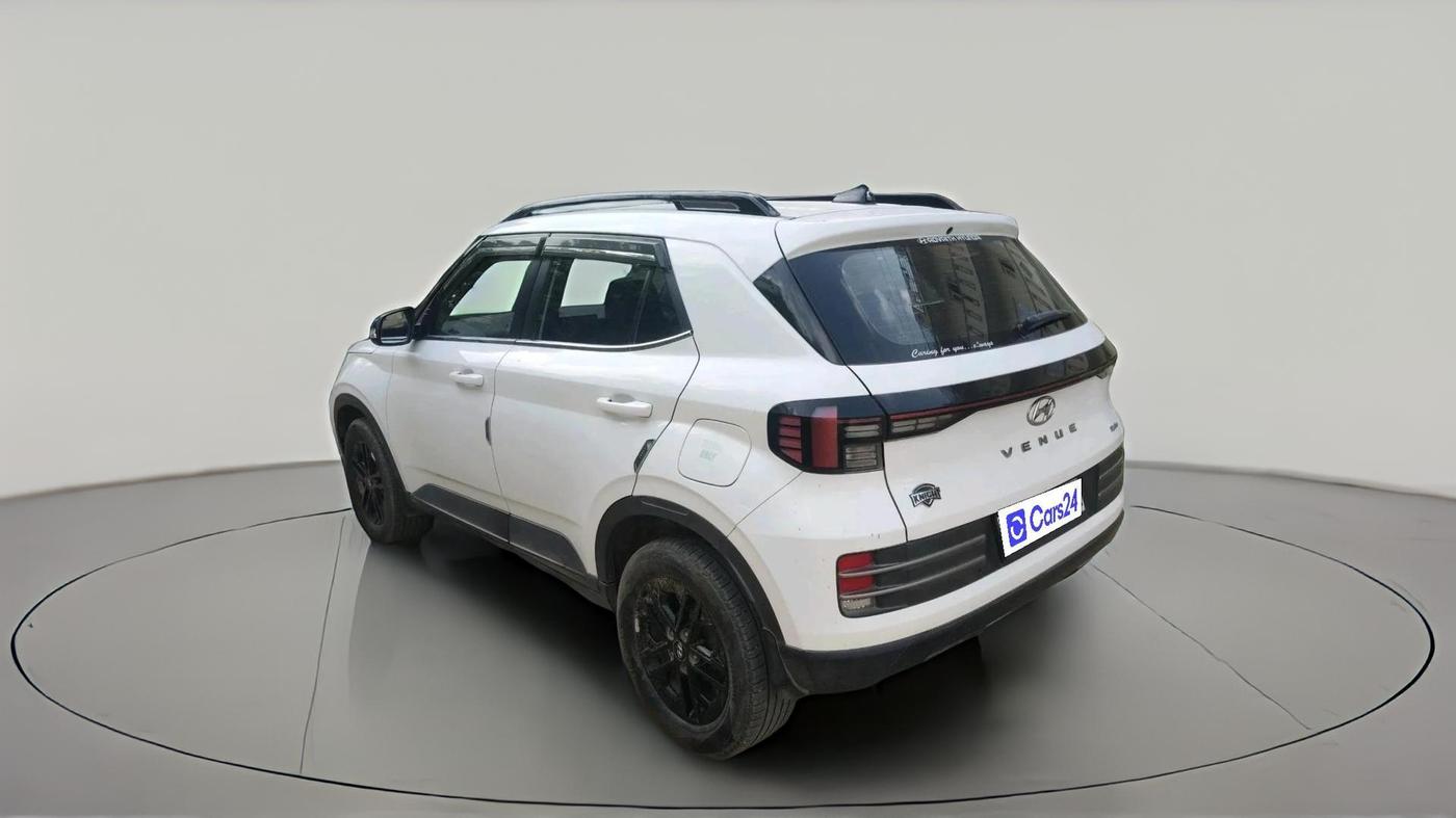 2023 Hyundai VENUE SX(O) 1.0 Turbo DCT Knight Edition, Petrol, Automatic, 28,437 km, exterior