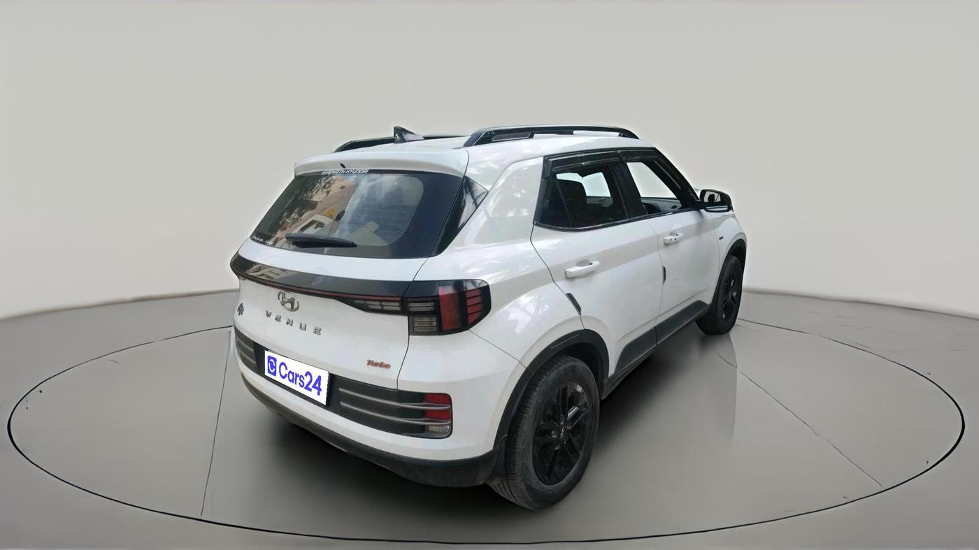 2023 Hyundai VENUE SX(O) 1.0 Turbo DCT Knight Edition, Petrol, Automatic, 28,437 km, exterior