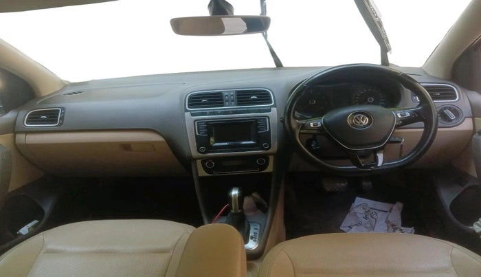 2016 Volkswagen Vento HIGHLINE PETROL AT, Petrol, Automatic, 47,322 km, interior