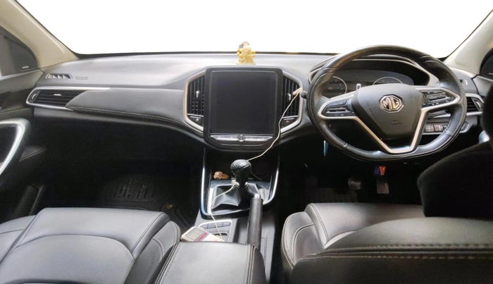 2019 MG HECTOR SMART HYBRID 1.5 PETROL, Petrol, Manual, 88,446 km, interior