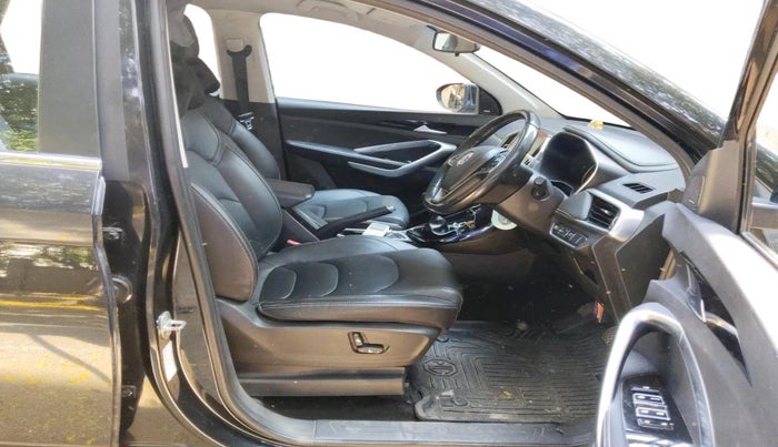 2019 MG HECTOR SMART HYBRID 1.5 PETROL, Petrol, Manual, 88,446 km, interior