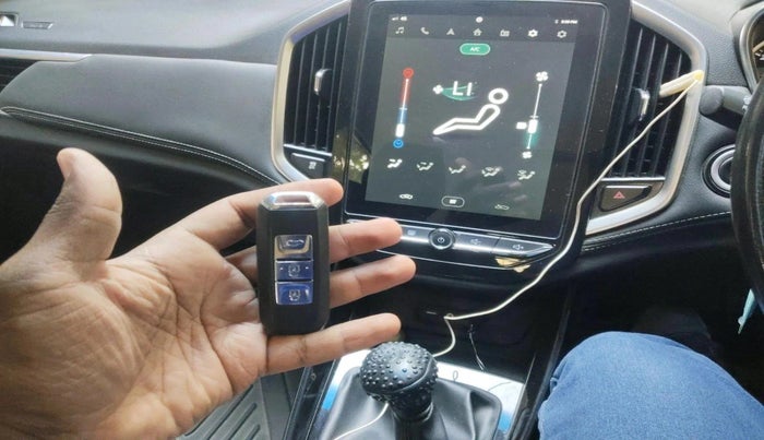 2019 MG HECTOR SMART HYBRID 1.5 PETROL, Petrol, Manual, 88,446 km, interior