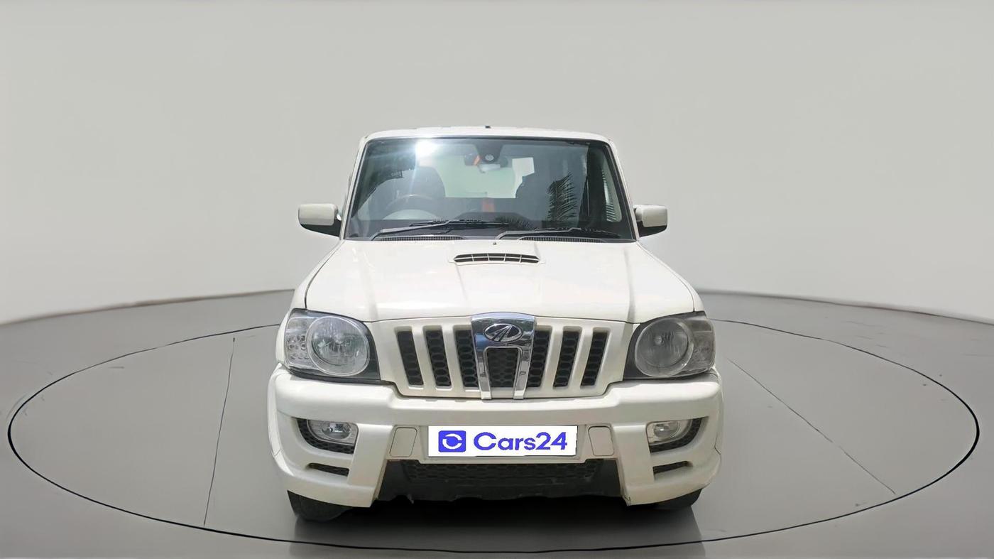 2013 Mahindra Scorpio VLX 2WD, Diesel, Manual, 1,18,209 km, exterior