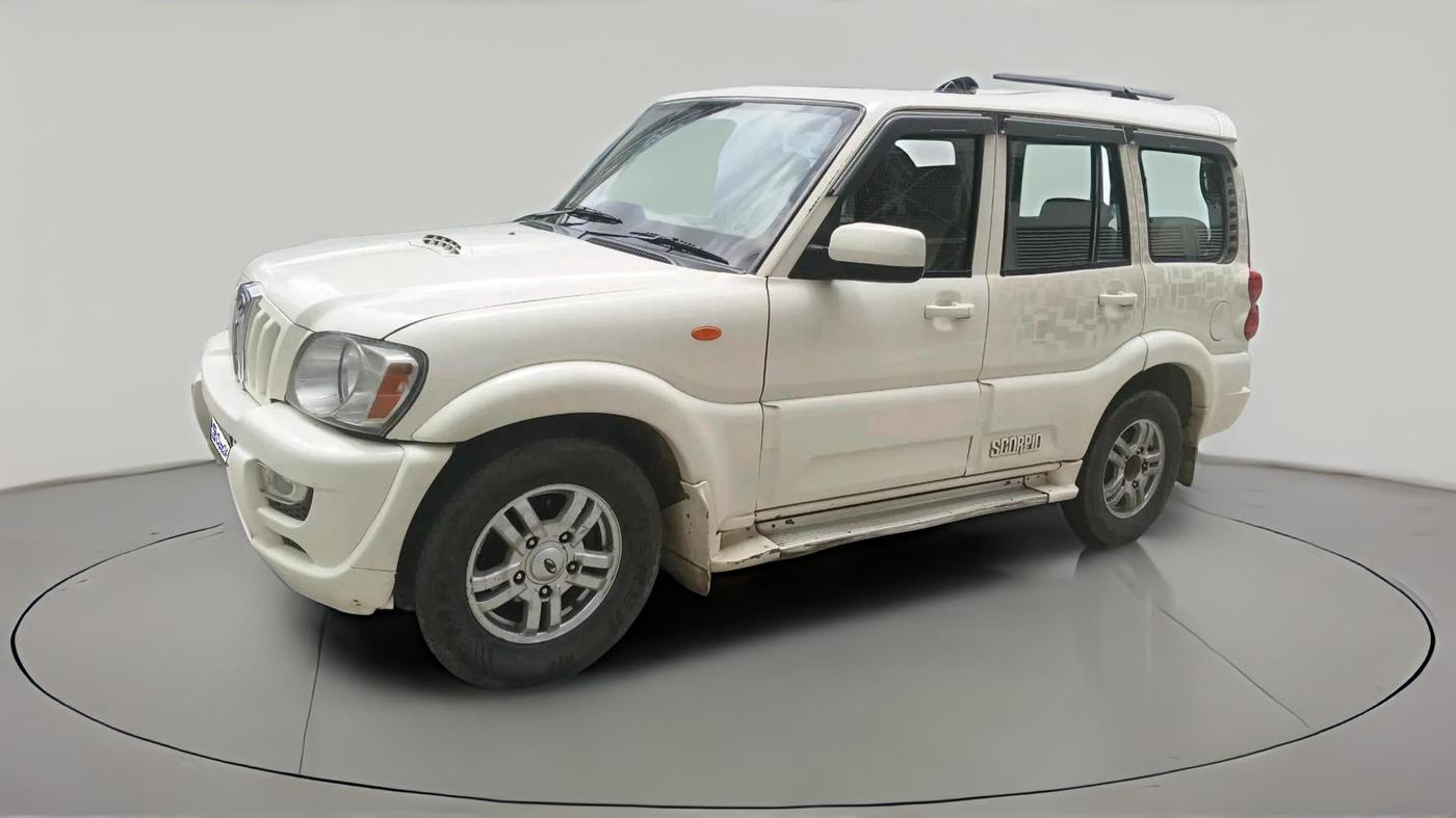 2013 Mahindra Scorpio VLX 2WD, Diesel, Manual, 1,18,209 km, exterior