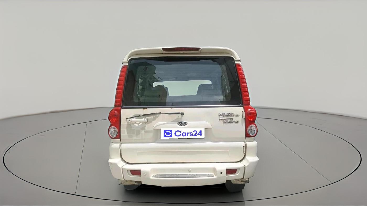 2013 Mahindra Scorpio VLX 2WD, Diesel, Manual, 1,18,209 km, exterior