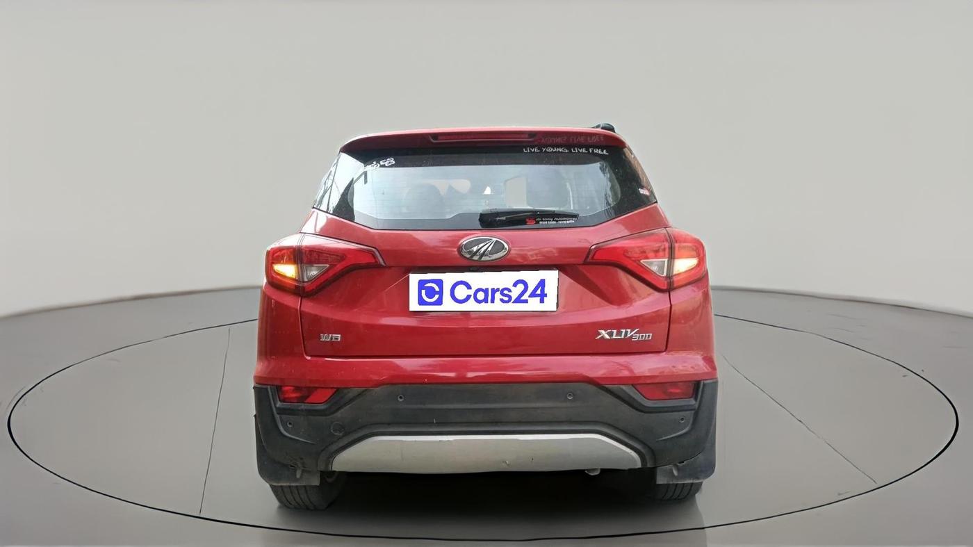 2019 Mahindra XUV300 W8 1.5 DIESEL, Diesel, Manual, 64,869 km, exterior