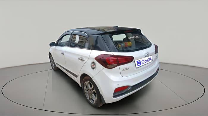 2019 Hyundai Elite i20 SPORTZ PLUS DUAL TONE 1.4 CRDI, Diesel, Manual, 1,27,554 km, exterior