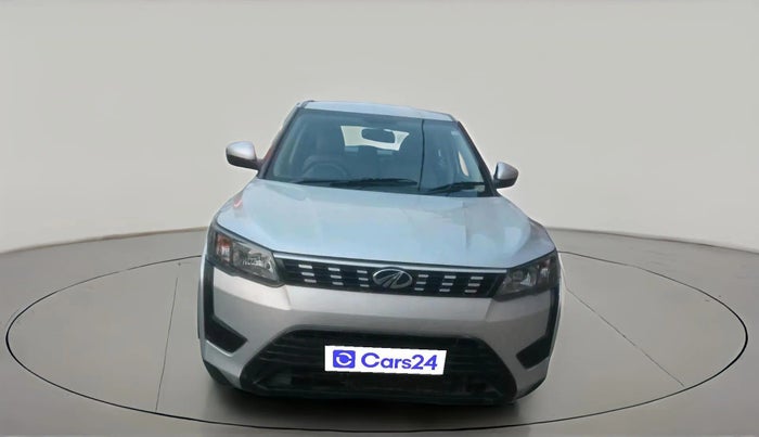2019 Mahindra XUV300 W6 1.2 PETROL, Petrol, Manual, 56,241 km, exterior