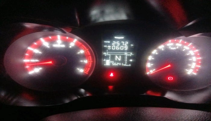 2019 Mahindra XUV300 W6 1.2 PETROL, Petrol, Manual, 56,241 km, interior