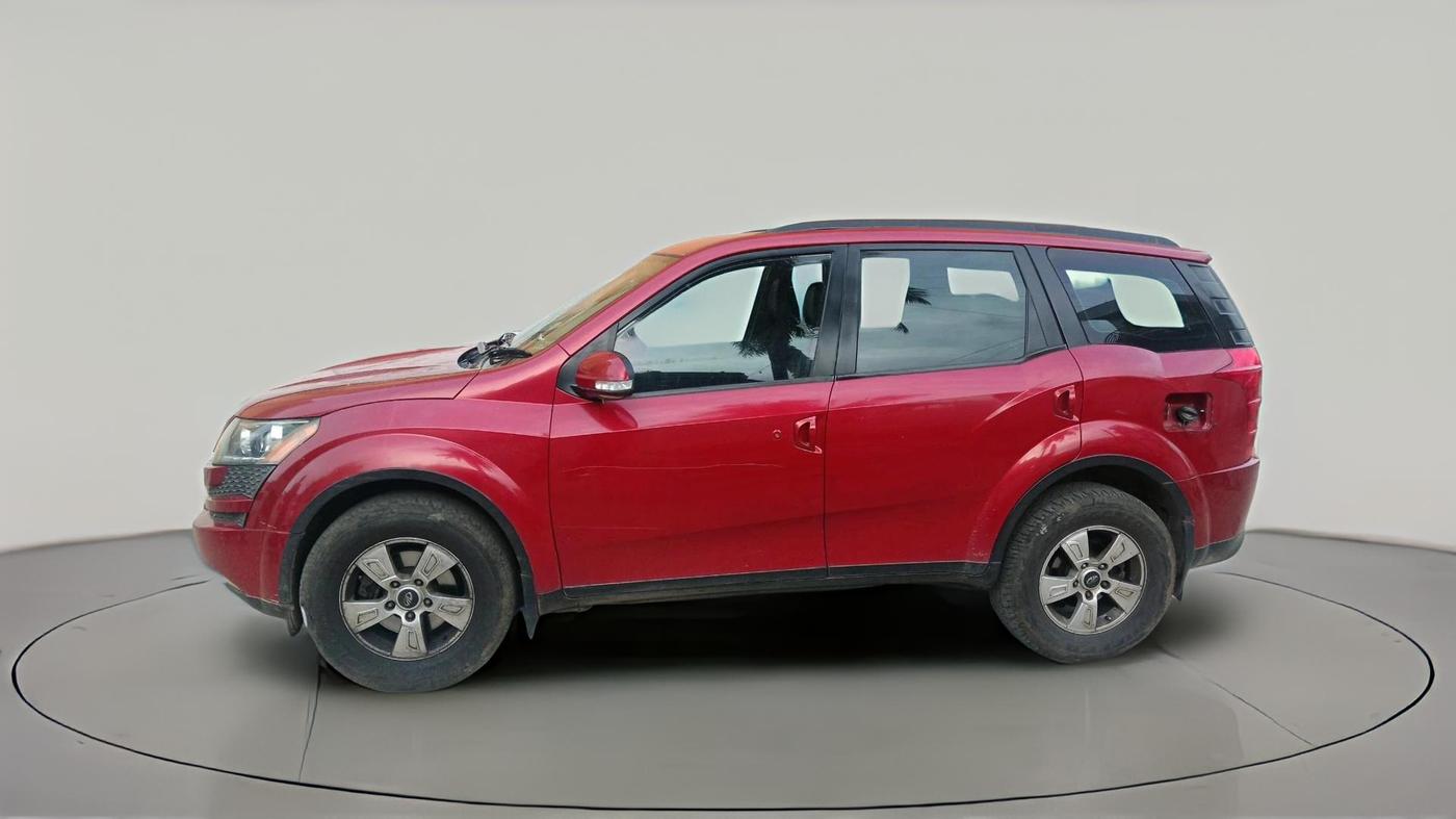 2011 Mahindra XUV500 W8, Diesel, Manual, 2,11,641 km, exterior