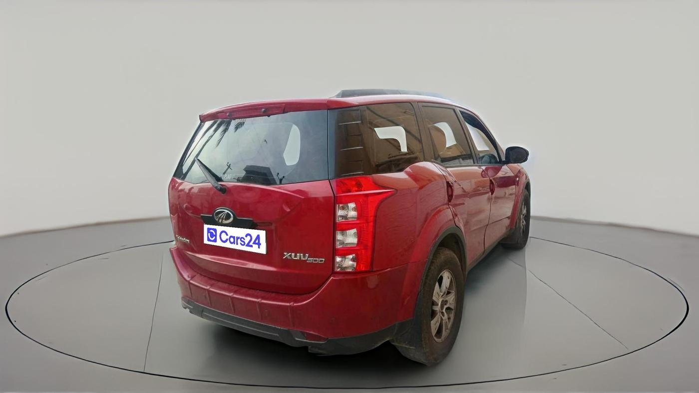 2011 Mahindra XUV500 W8, Diesel, Manual, 2,11,641 km, exterior