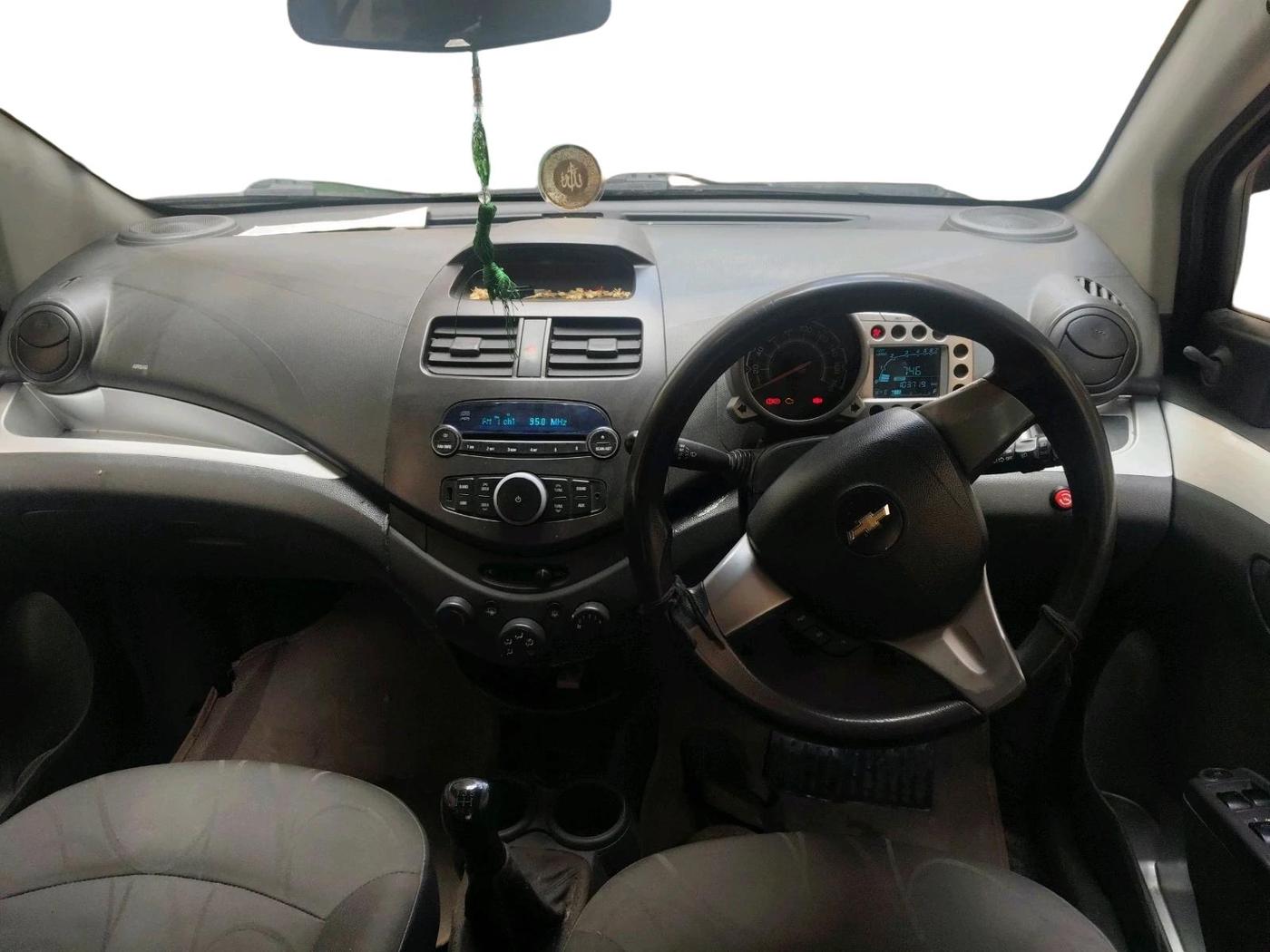 2014 Chevrolet Beat LT PETROL, Petrol, Manual, 1,03,719 km, interior