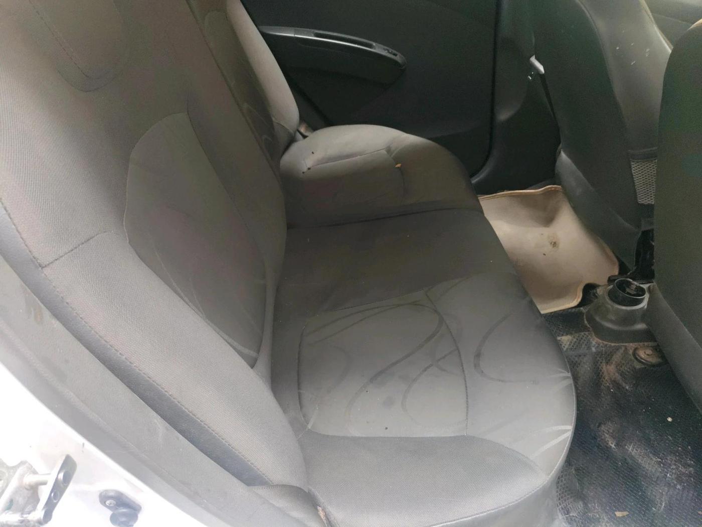 2014 Chevrolet Beat LT PETROL, Petrol, Manual, 1,03,719 km, interior