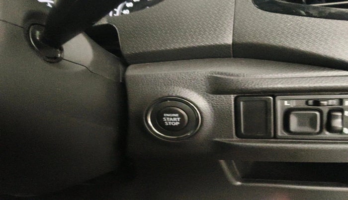 2020 Maruti Vitara Brezza ZXI, Petrol, Manual, 30,286 km, interior