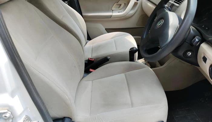 2012 Skoda Fabia AMBITION PLUS 1.2 MPI, Petrol, Manual, 67,904 km, interior