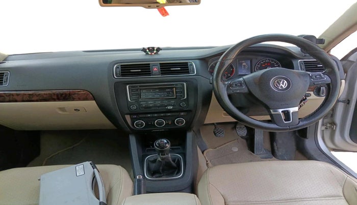 2014 Volkswagen Jetta COMFORTLINE TDI, Diesel, Manual, 2,04,623 km, interior