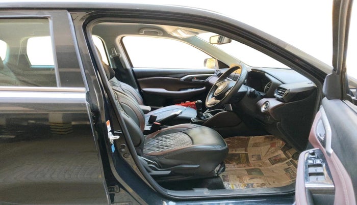 2024 Maruti Grand Vitara ZETA SMART HYBRID, Petrol, Manual, 16,840 km, interior