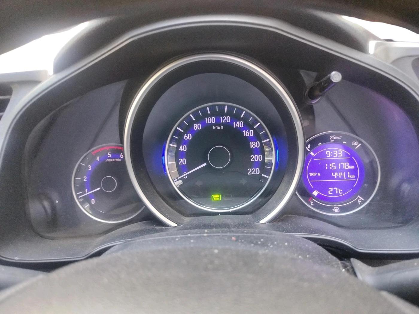 2018 Honda WR-V 1.5L I-DTEC VX MT, Diesel, Manual, 1,15,178 km, interior