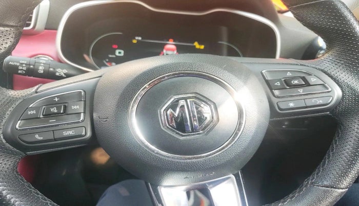 2022 MG ASTOR SAVVY 1.5 CVT S RED, Petrol, Automatic, 15,262 km, interior