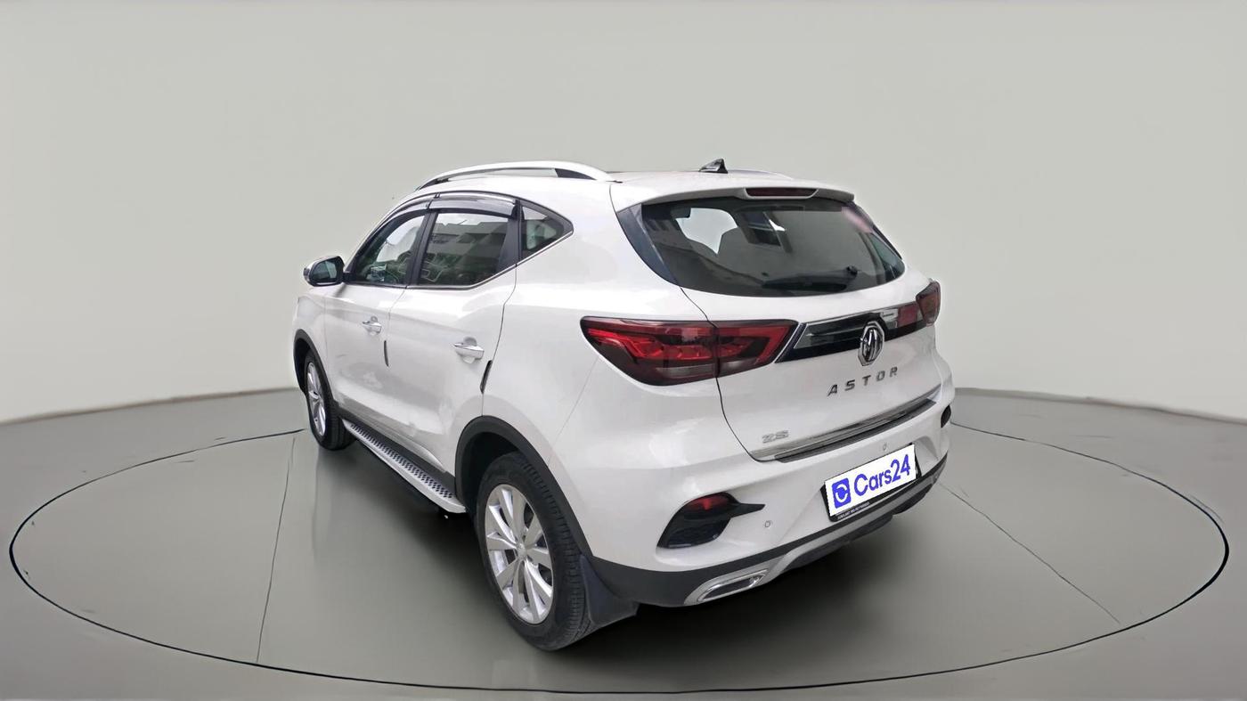 2025 MG ASTOR Select 1.5 CVT (Ivory), Petrol, Automatic, 1,912 km, exterior