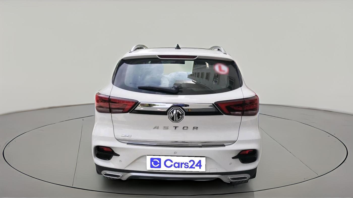 2025 MG ASTOR Select 1.5 CVT (Ivory), Petrol, Automatic, 1,912 km, exterior