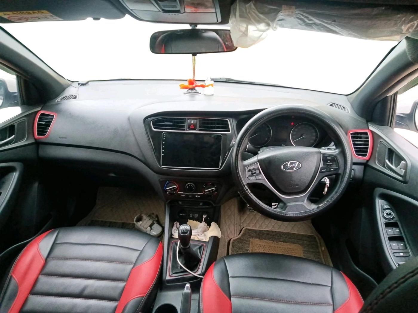 2018 Hyundai i20 Active 1.2 S, Petrol, Manual, 80,478 km, interior