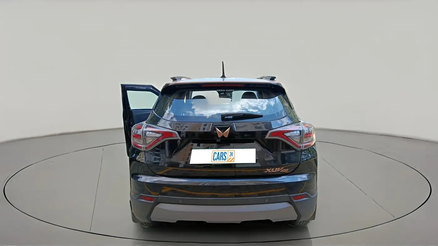 2023 Mahindra XUV400 EL 7.2 KW, Electric, Automatic, 70,701 km, exterior
