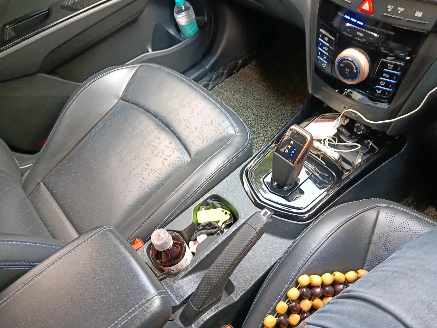 2023 Mahindra XUV400 EL 7.2 KW, Electric, Automatic, 70,701 km, interior