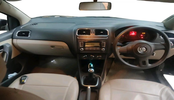2011 Volkswagen Polo COMFORTLINE 1.2L PETROL, Petrol, Manual, 1,26,912 km, interior