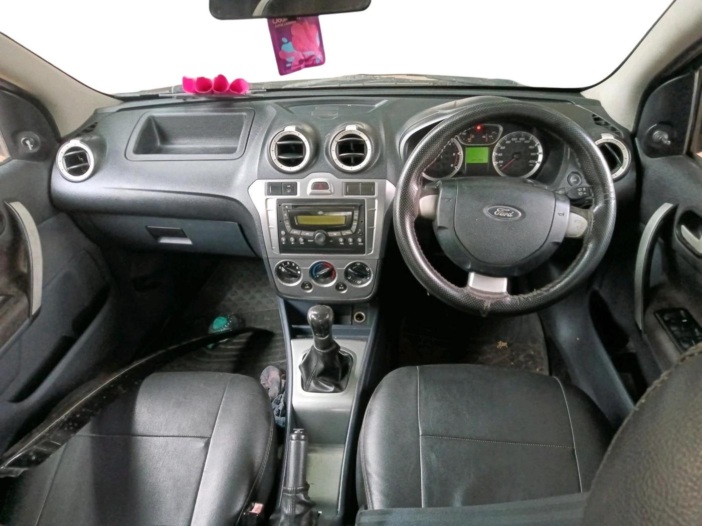 2011 Ford Fiesta Classic CLXI 1.4 DIESEL, Diesel, Manual, 1,45,388 km, interior
