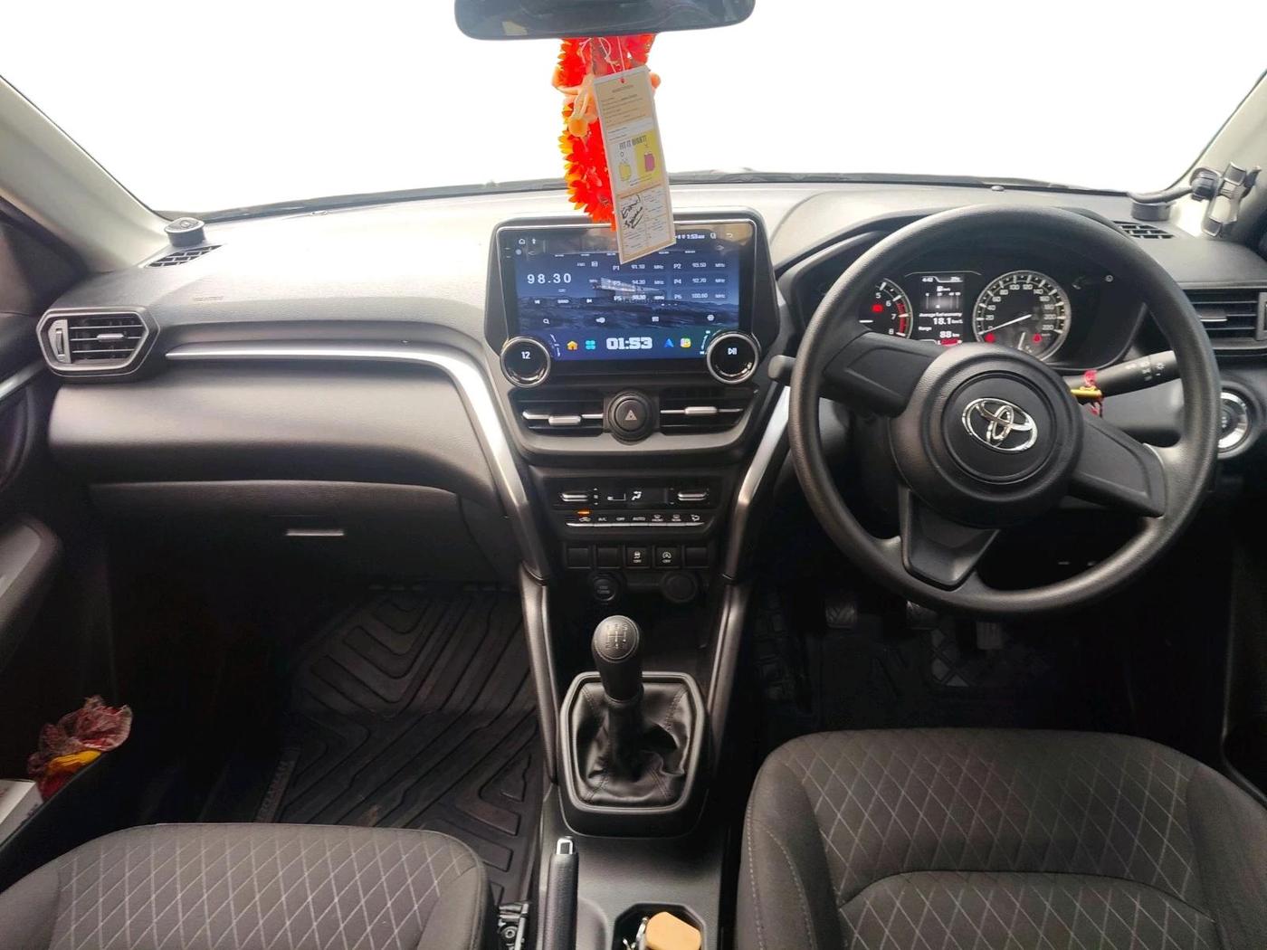 2025 Toyota URBAN CRUISER HYRYDER E NEO DRIVE, Petrol, Manual, 9,287 km, interior