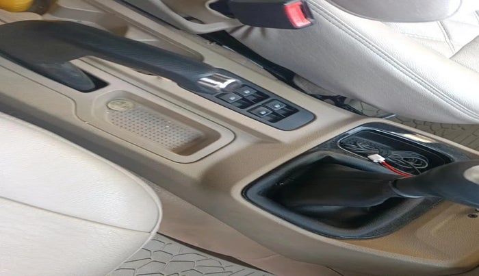 2023 Mahindra BOLERO NEO N 10 (O), Diesel, Manual, 47,131 km, interior