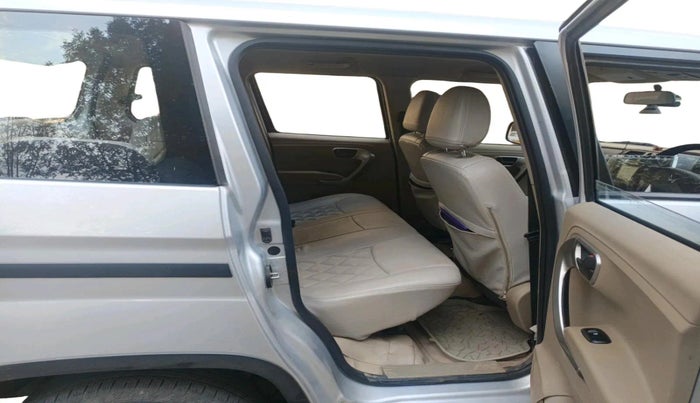 2023 Mahindra BOLERO NEO N 10 (O), Diesel, Manual, 47,131 km, interior