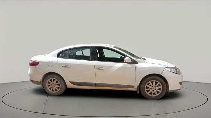 2011 Renault Fluence 1.5 E2, Diesel, Manual, 1,41,039 km, exterior