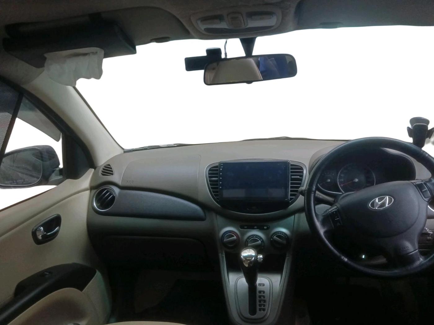 2011 Hyundai i10 ASTA 1.2 AT SUNROOF, Petrol, Automatic, 90,718 km, interior