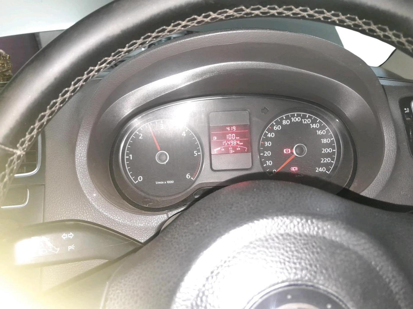 2011 Volkswagen Vento HIGHLINE DIESEL 1.6, Diesel, Manual, 1,54,984 km, interior
