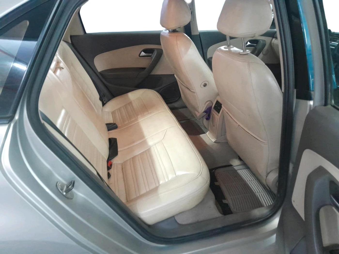 2011 Volkswagen Vento HIGHLINE DIESEL 1.6, Diesel, Manual, 1,54,984 km, interior
