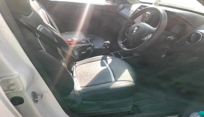 2023 Renault Kwid RXT 1.0, Petrol, Manual, 4,25,000 km, interior