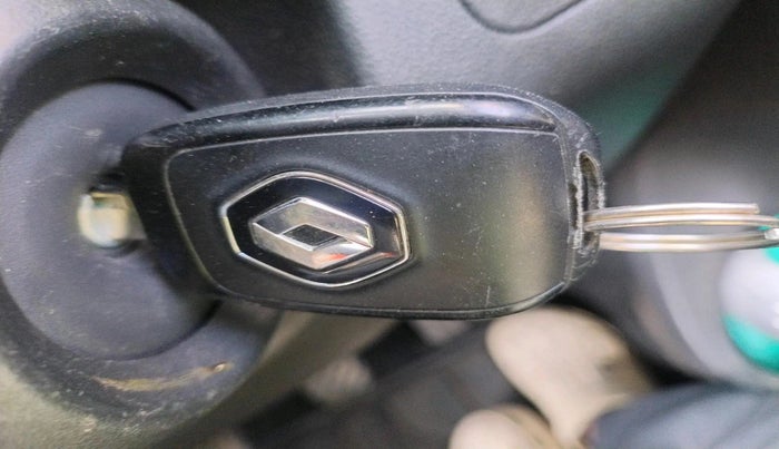 2023 Renault Kwid RXT 1.0, Petrol, Manual, 4,25,000 km, interior