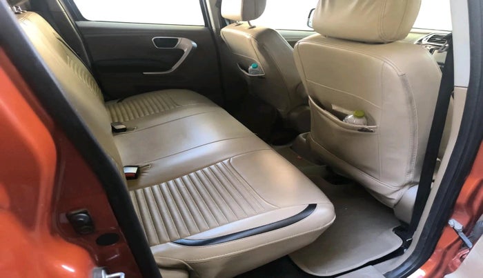 2016 Mahindra TUV300 T8 AMT, Diesel, Automatic, 47,100 km, interior