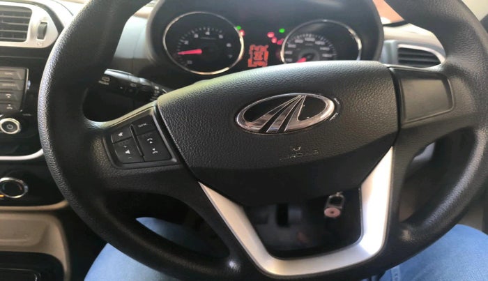 2016 Mahindra TUV300 T8 AMT, Diesel, Automatic, 47,100 km, interior