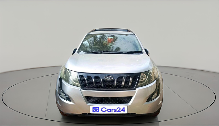 2015 Mahindra XUV500 W8, Diesel, Manual, 1,25,349 km, exterior