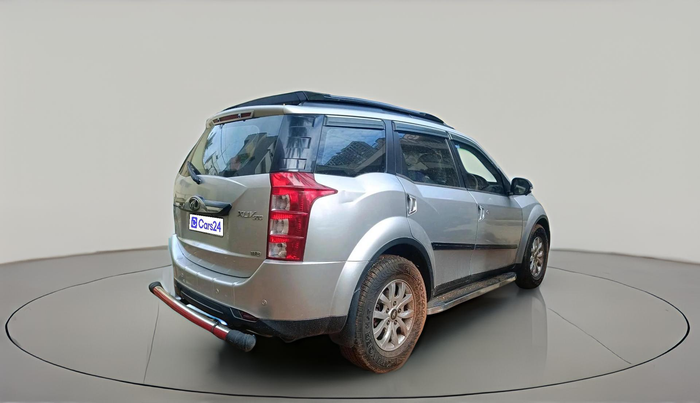 2015 Mahindra XUV500 W8, Diesel, Manual, 1,25,349 km, exterior