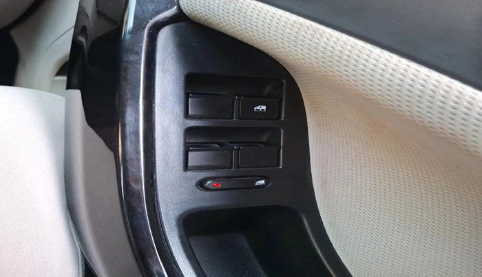 2020 Tata NEXON XZ PLUS (O) PETROL, Petrol, Manual, 91,847 km, interior