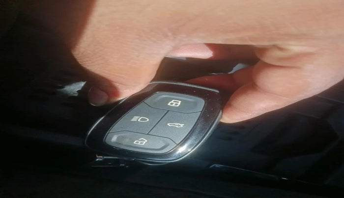 2023 Tata NEXON FEARLESS + SUNROOF DUAL TONE 1.2 PETROL, Petrol, Manual, 12,767 km, interior