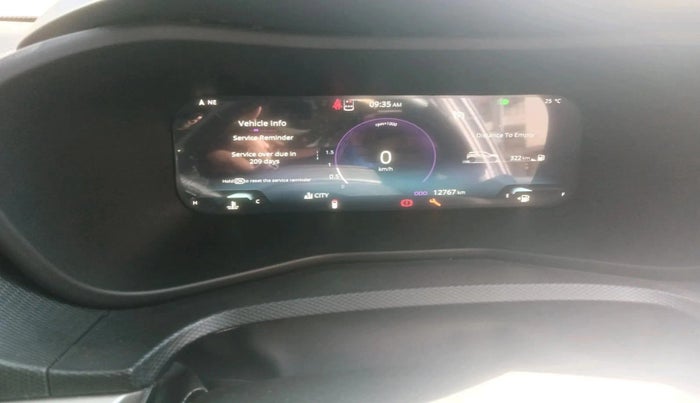 2023 Tata NEXON FEARLESS + SUNROOF DUAL TONE 1.2 PETROL, Petrol, Manual, 12,767 km, interior