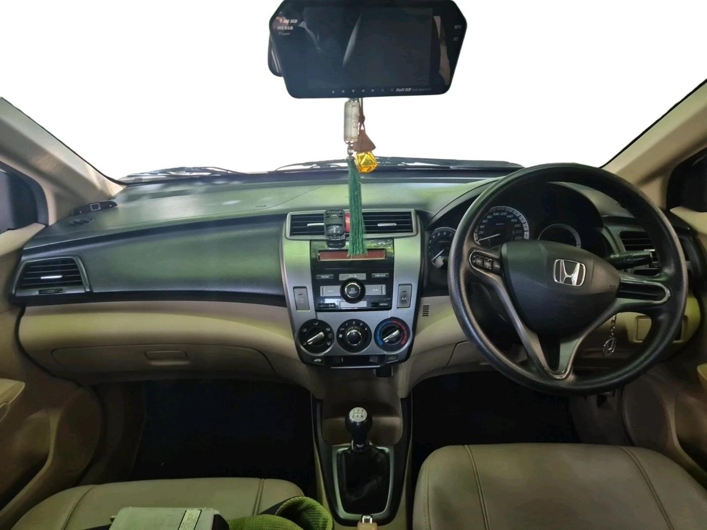 2013 Honda City 1.5L I-VTEC S MT, Petrol, Manual, 82,999 km, interior