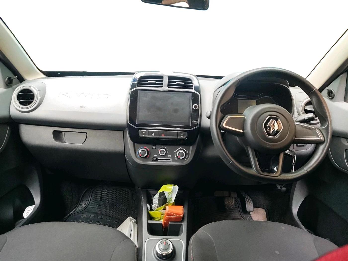 2021 Renault Kwid RXT 1.0 AMT (O), Petrol, Automatic, 20,108 km, interior