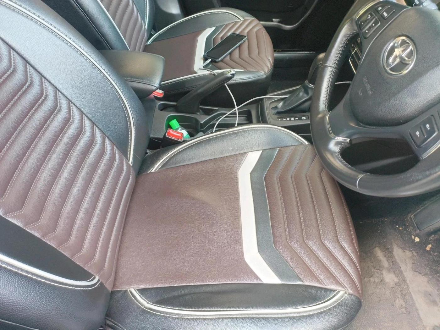 2020 Toyota URBAN CRUISER PREMIUM GRADE AT, Petrol, Automatic, 54,731 km, interior